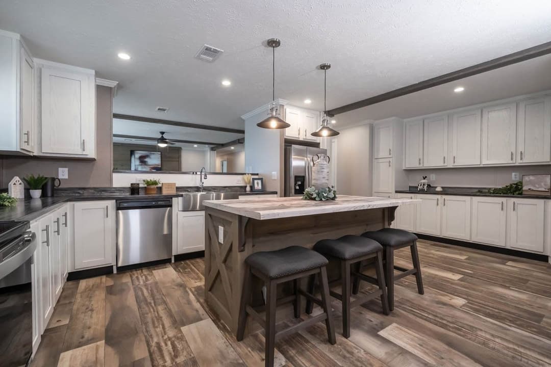 Ruby kitchen home features