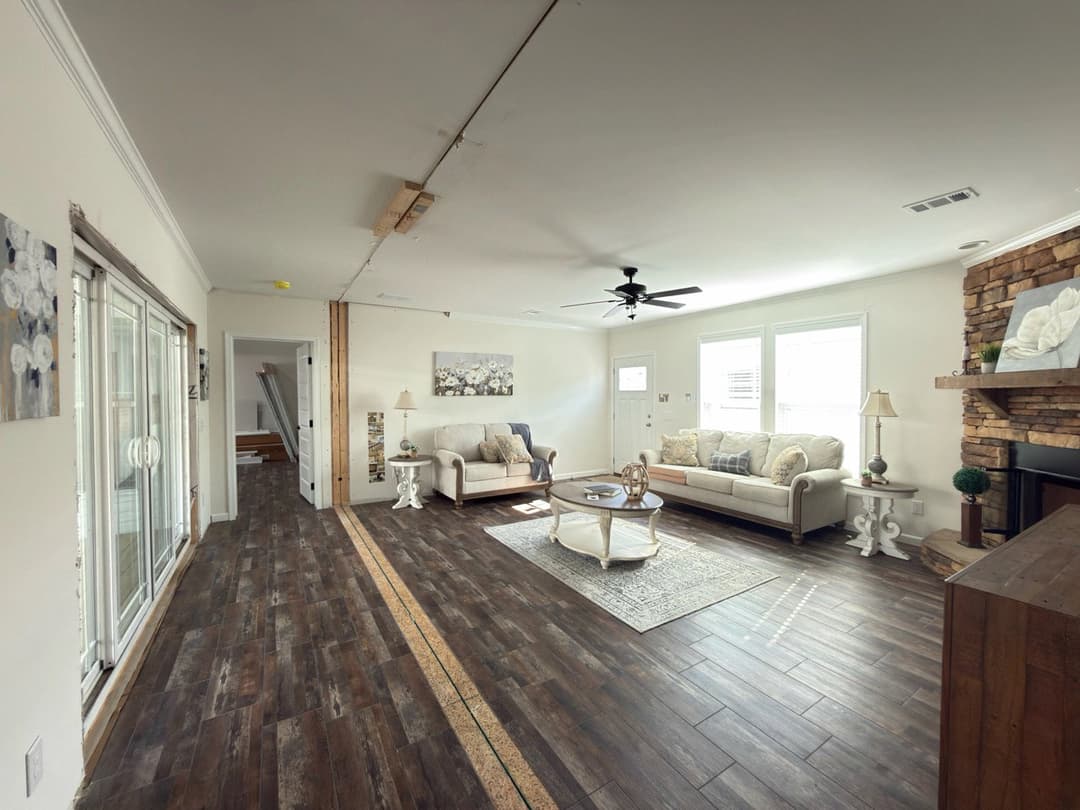 Aimon c interior home features