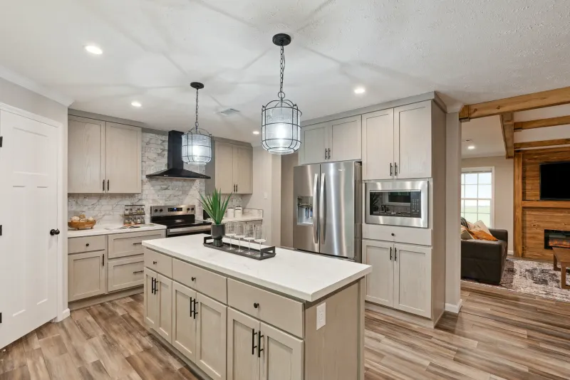 Casa grande kitchen home features