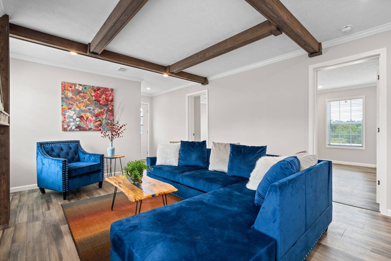 St. charles interior home features