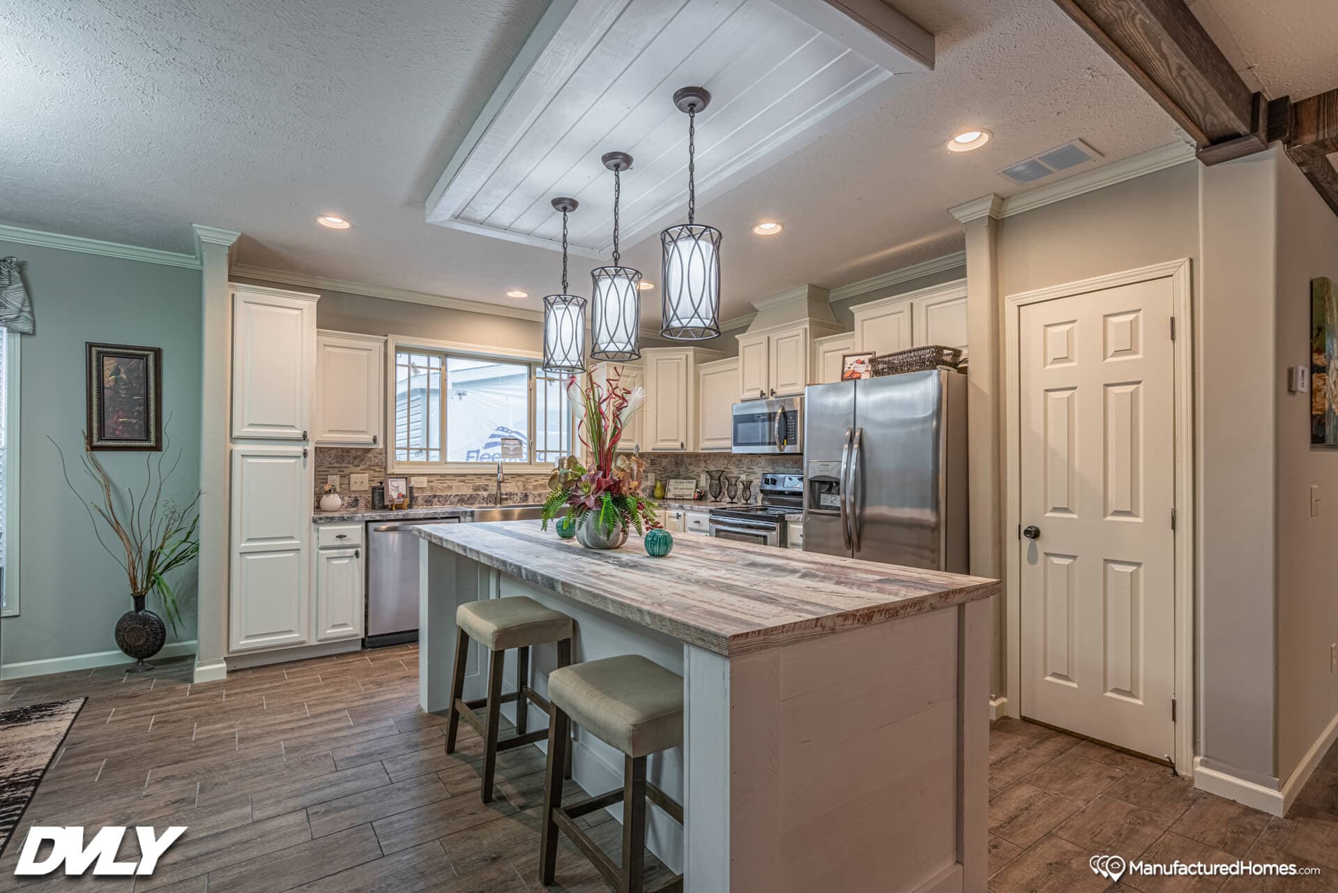 The big chief kitchen home features