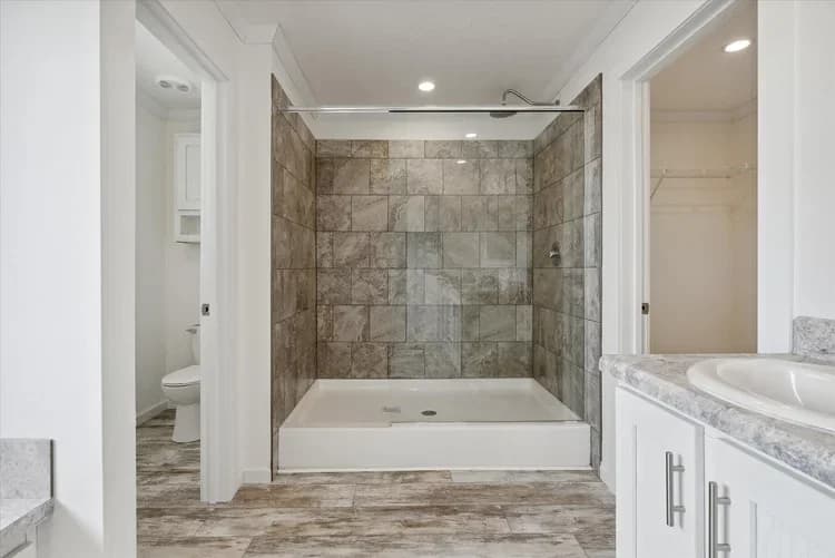 Levi bathroom home features