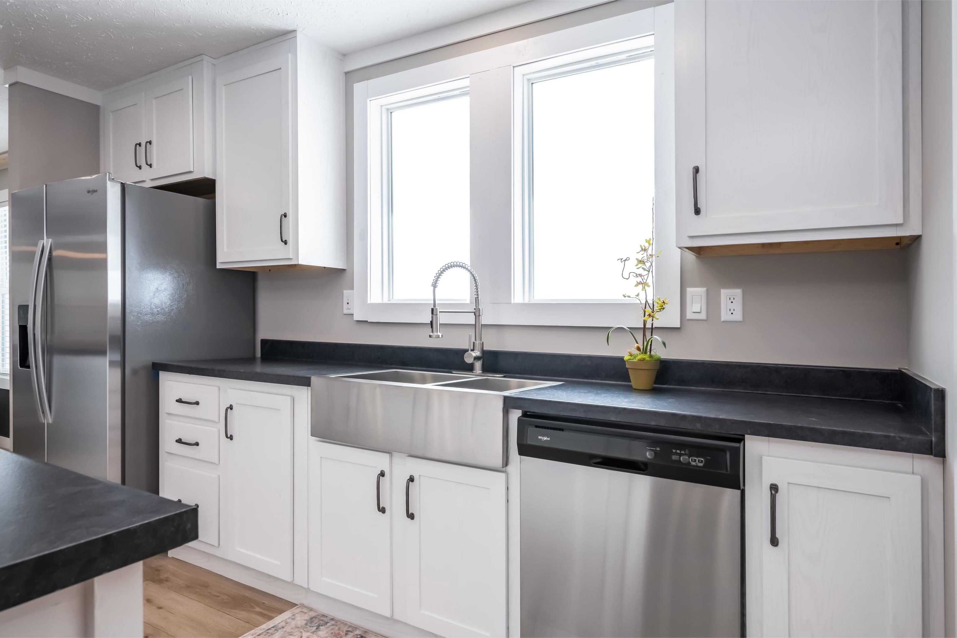 The blackwater kitchen home features