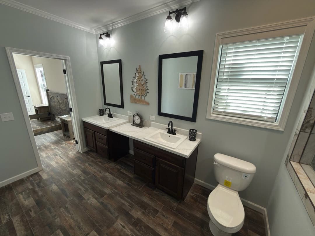 Robin's nest bathroom home features