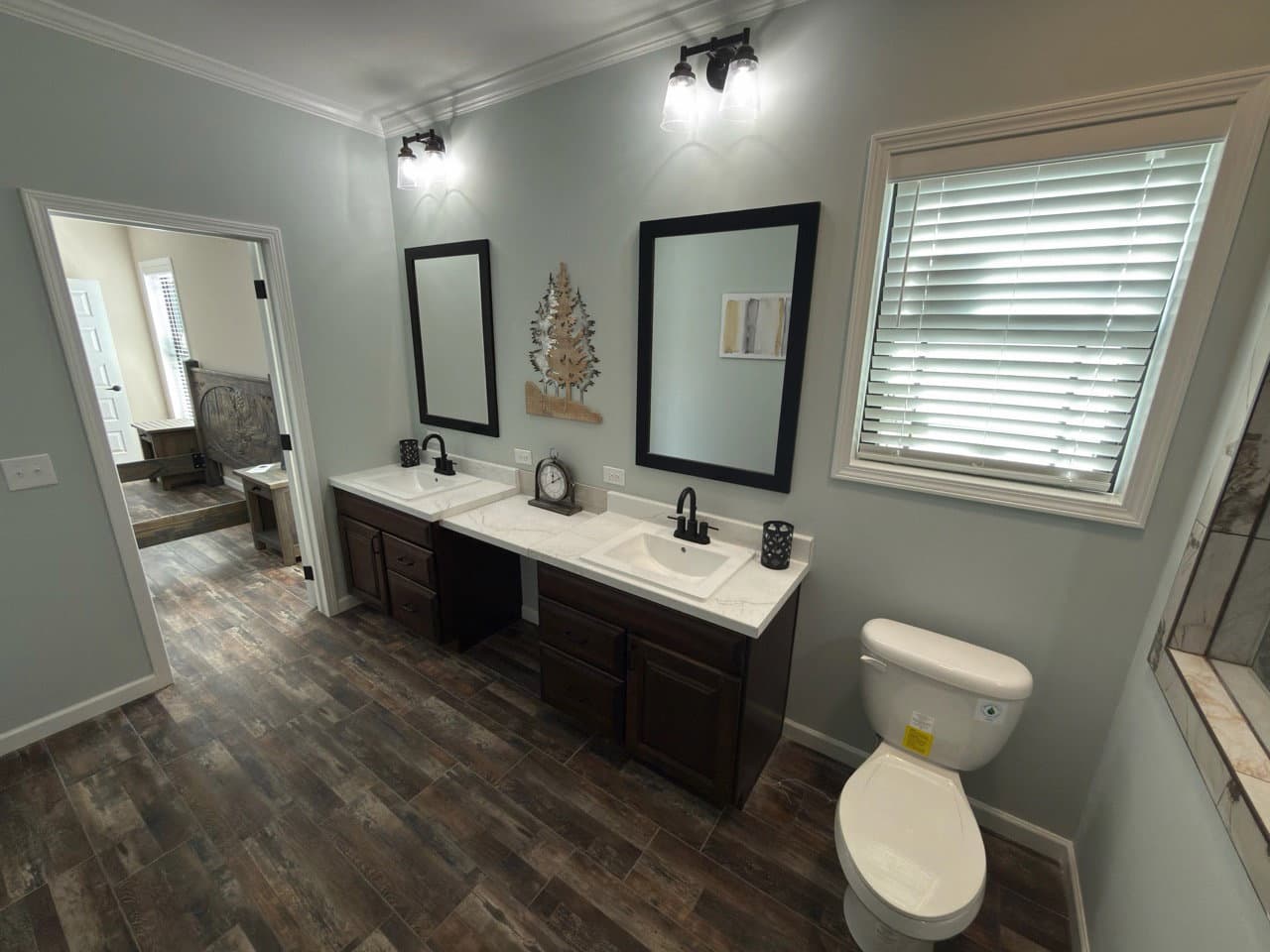 Robin's nest bathroom home features