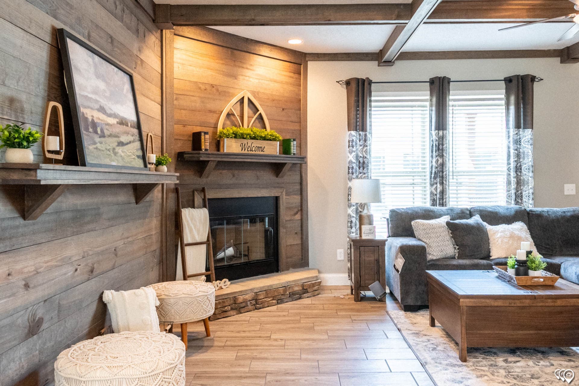 Tahoe harbor interior home features