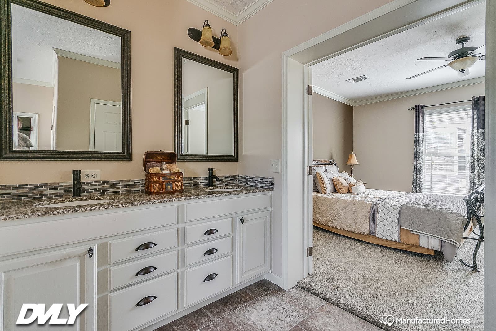 Charis house bathroom home features