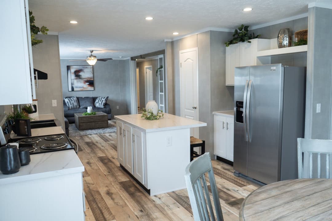 Rover kitchen home features