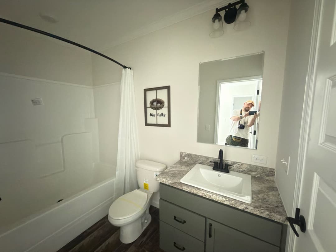 Orchard house (study) bathroom home features