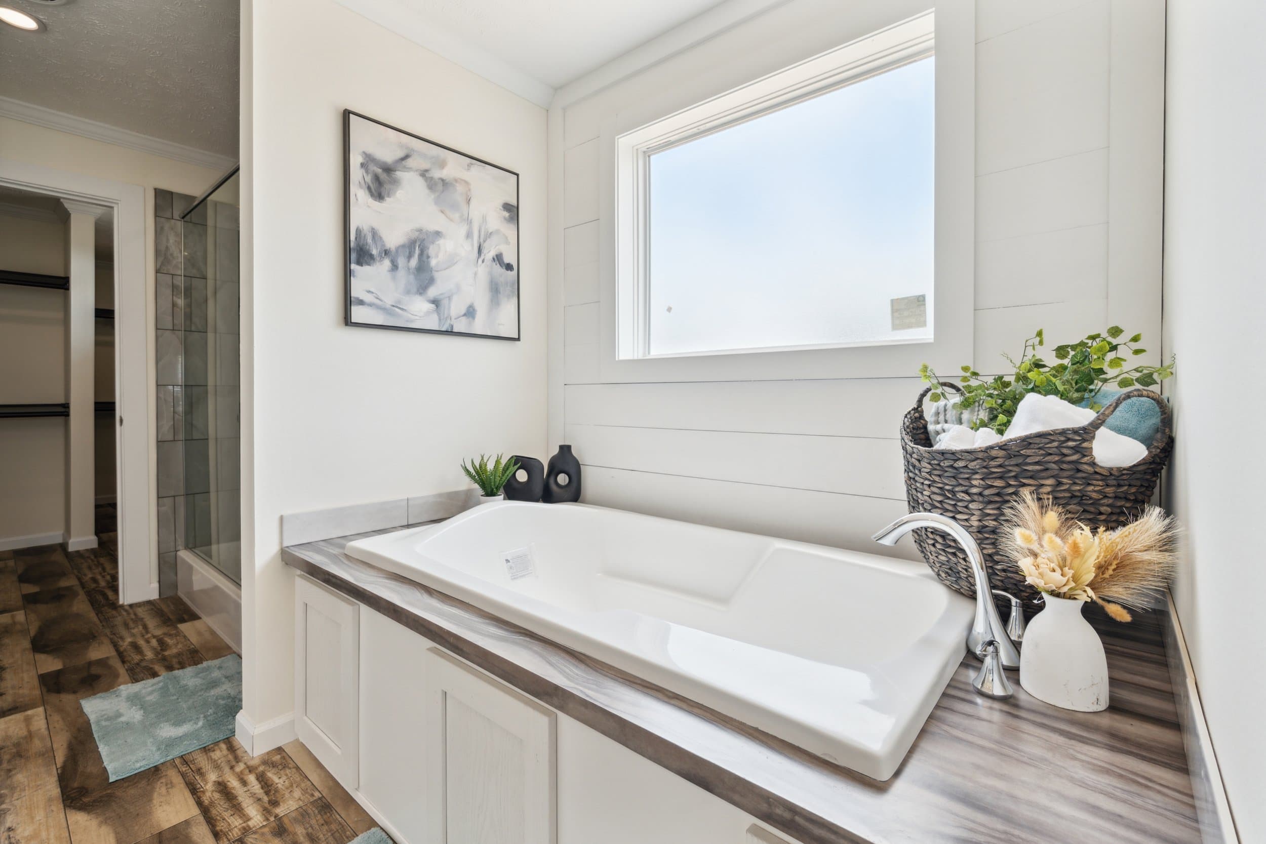 Nexus bathroom home features