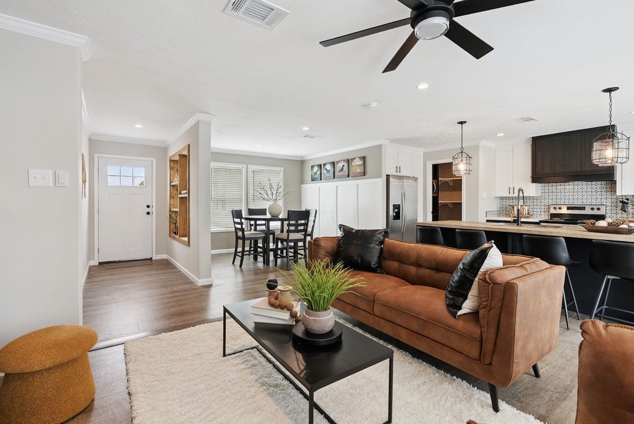 Blue sky interior home features