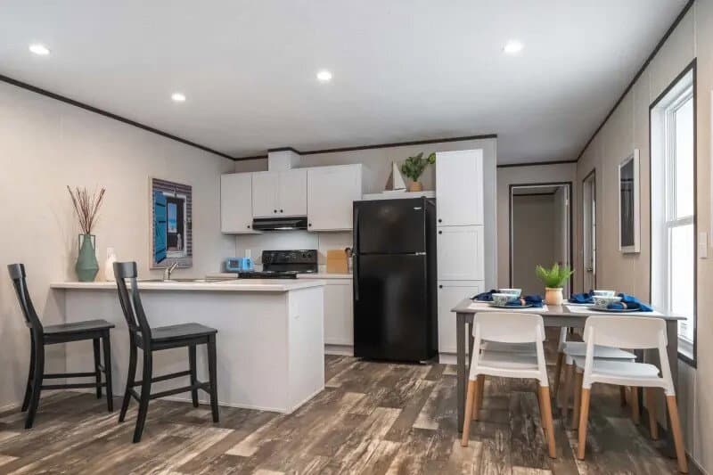 Crest kitchen home features