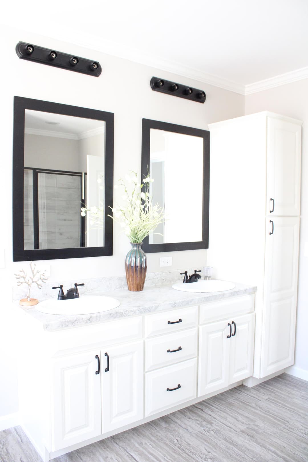 The woodside bathroom home features