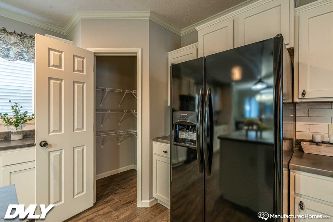 Orchard house kitchen home features