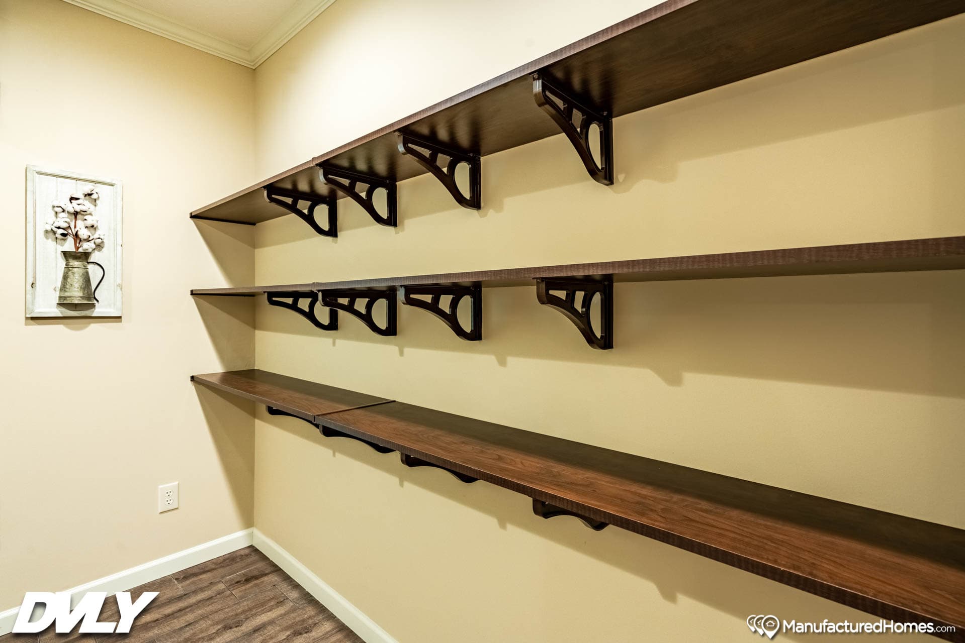 The yule interior home features