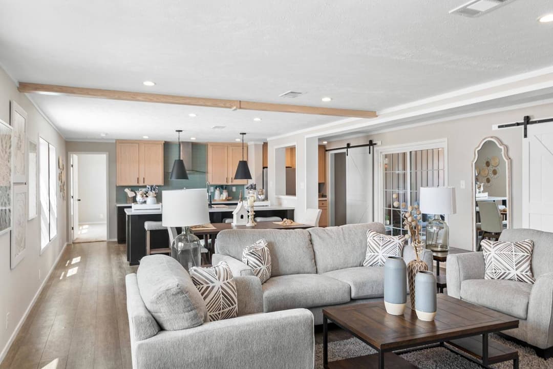 Paris interior home features