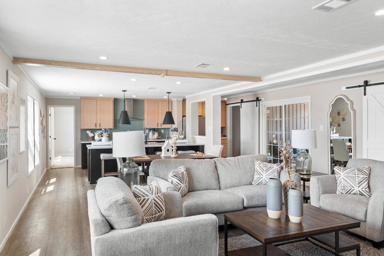 Paris interior home features