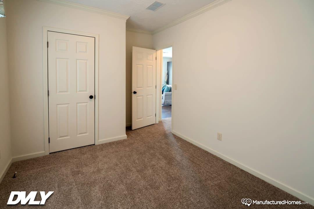 Robin's nest bedroom home features