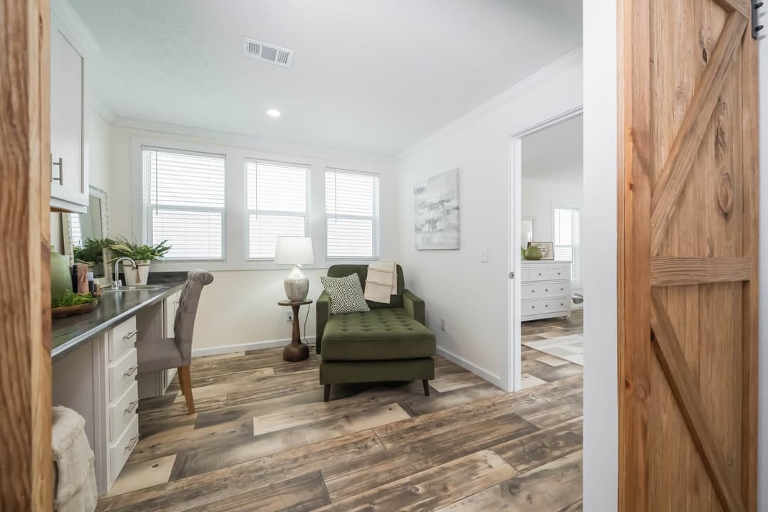 Milo interior home features