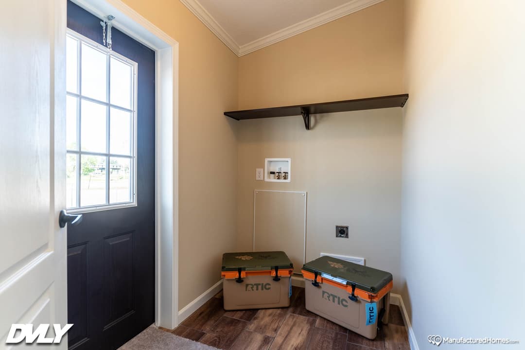 The lodge 5 interior home features