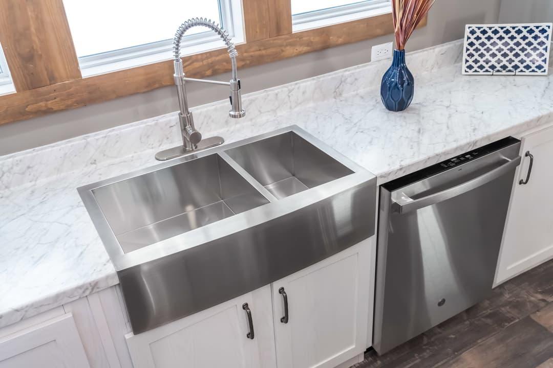 The willow oak kitchen home features