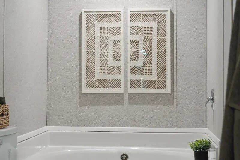 Williamsburg bathroom home features