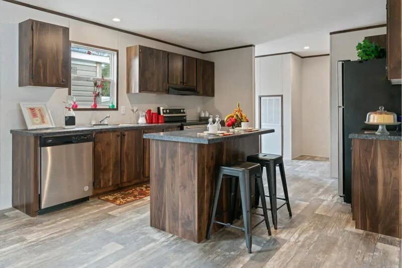 Pinnacle kitchen home features