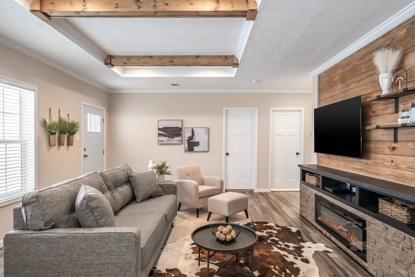 Naples interior home features