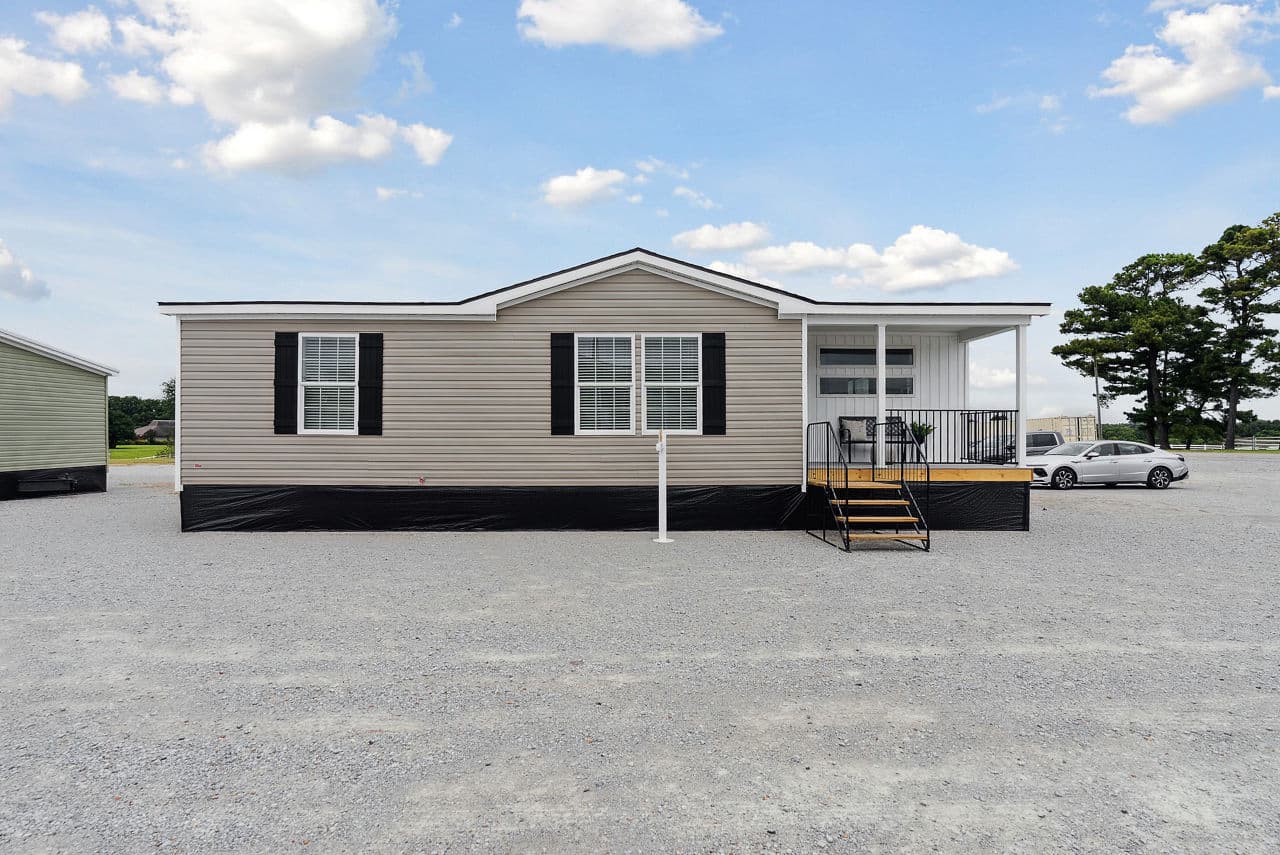 Driftwood cottage exterior home features