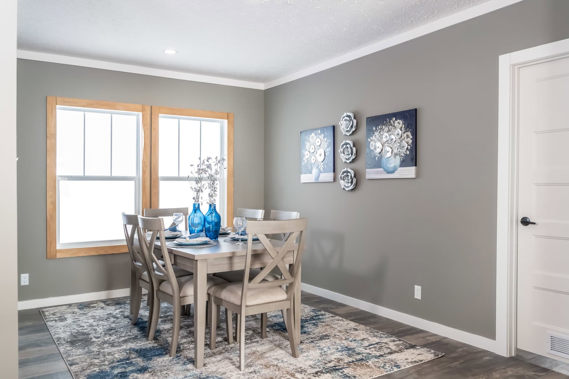 The willow oak interior home features