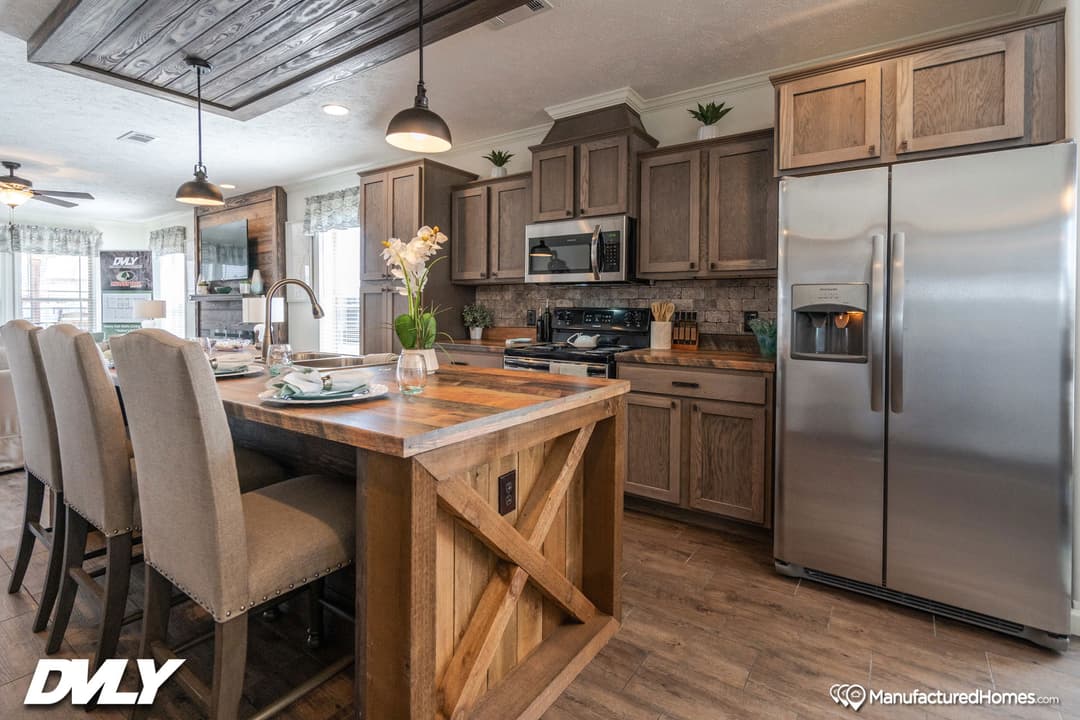 Robin's nest kitchen home features