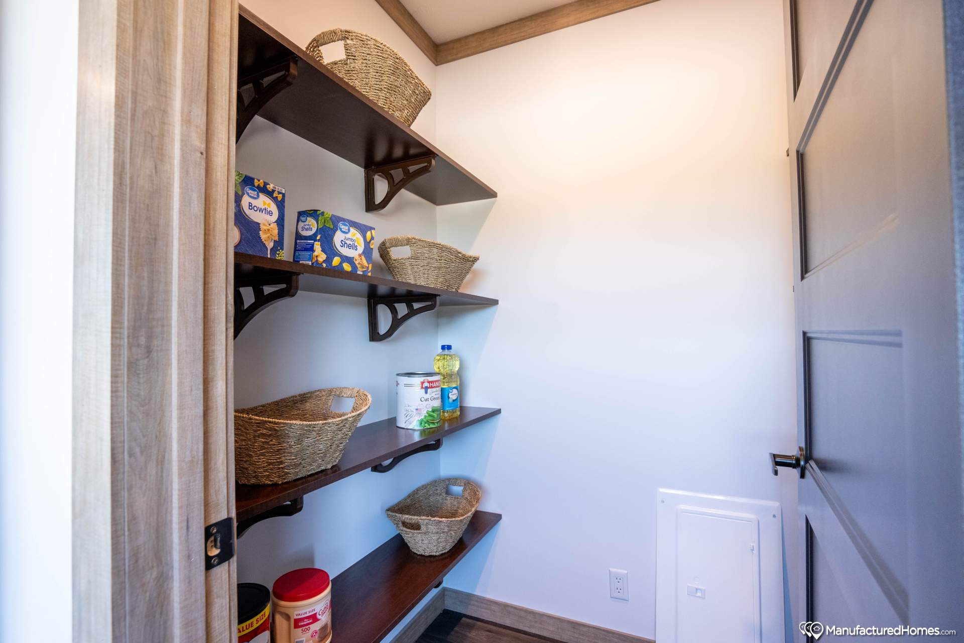 The delilah interior home features