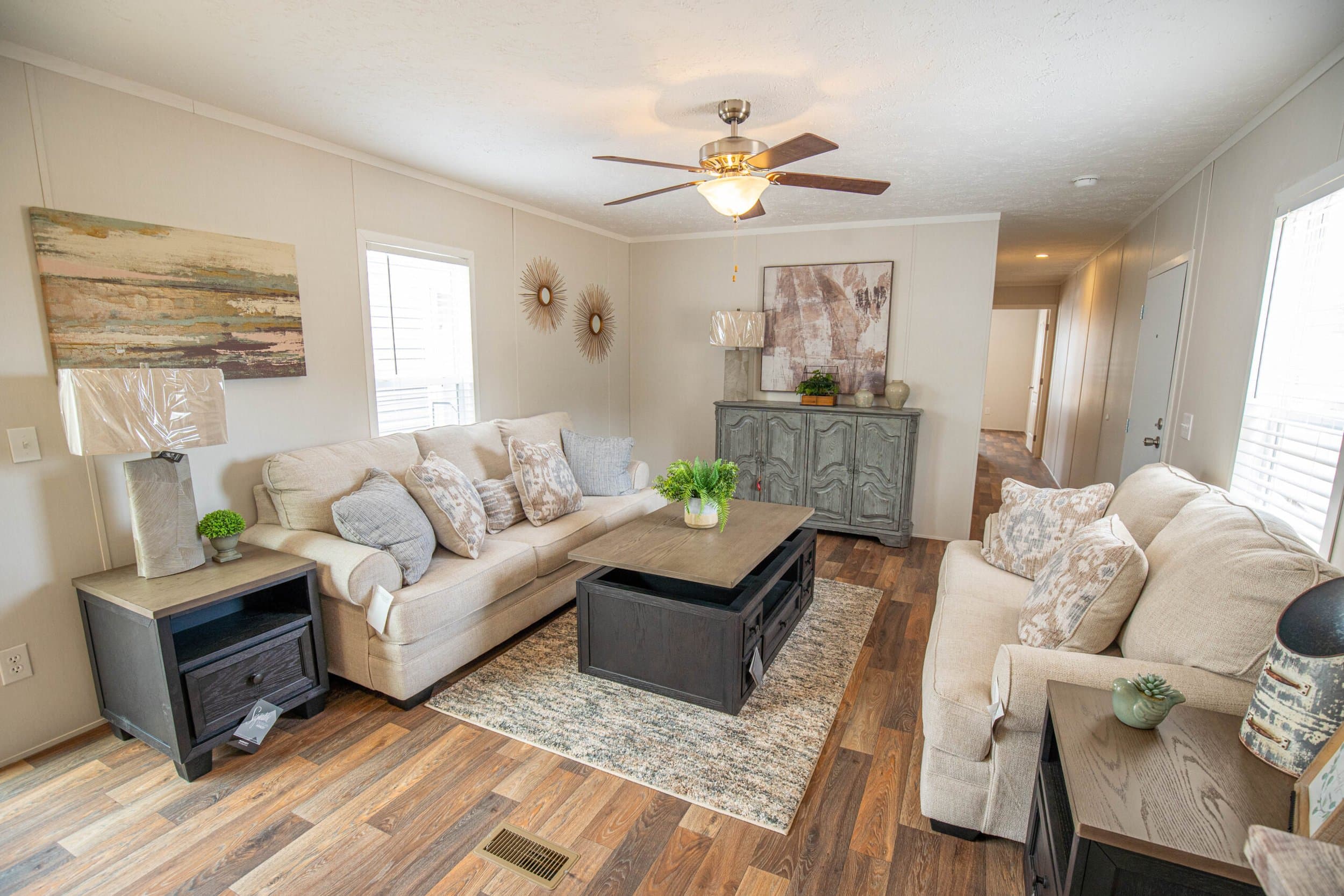 Henson interior home features