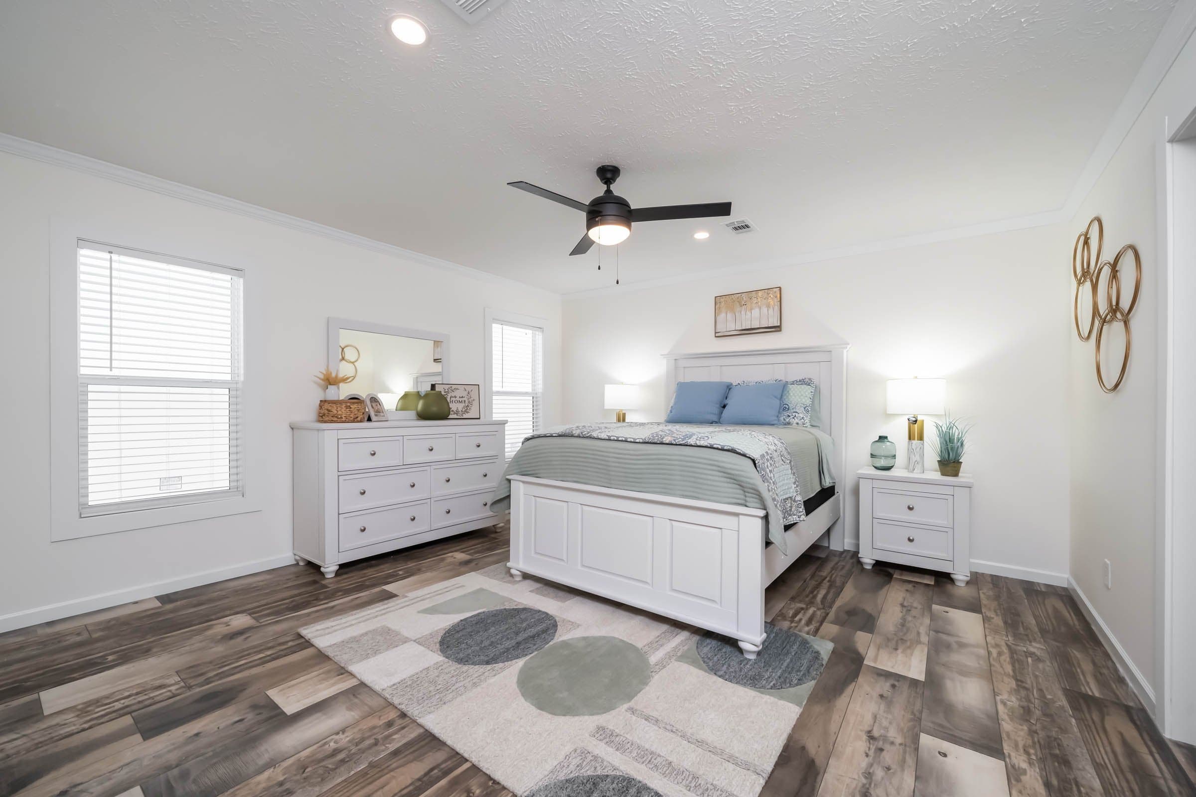 Milo interior home features