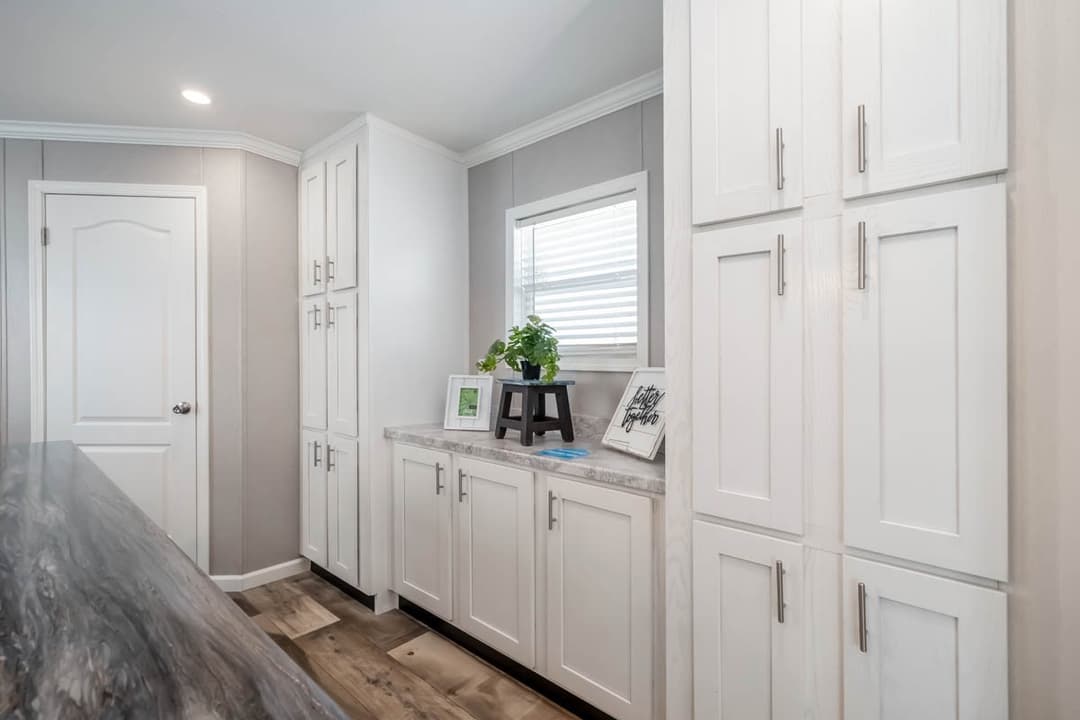 Pip interior home features