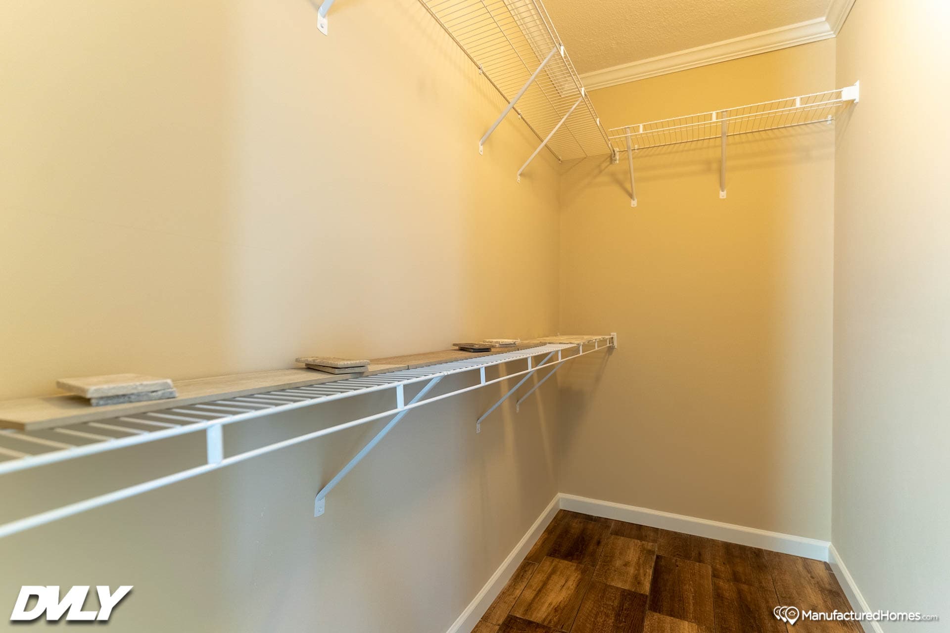 The lodge 5 interior home features